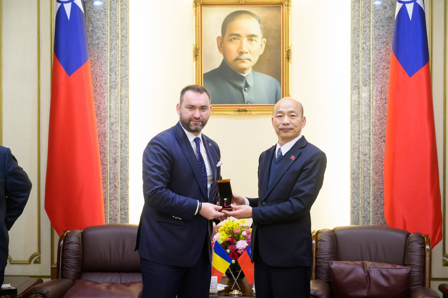 立法院長韓國瑜接見“羅馬尼亞執政聯盟參眾議員團” 感謝斐連坵主席長期支持台灣加入“世界衛生大會”（WHA)