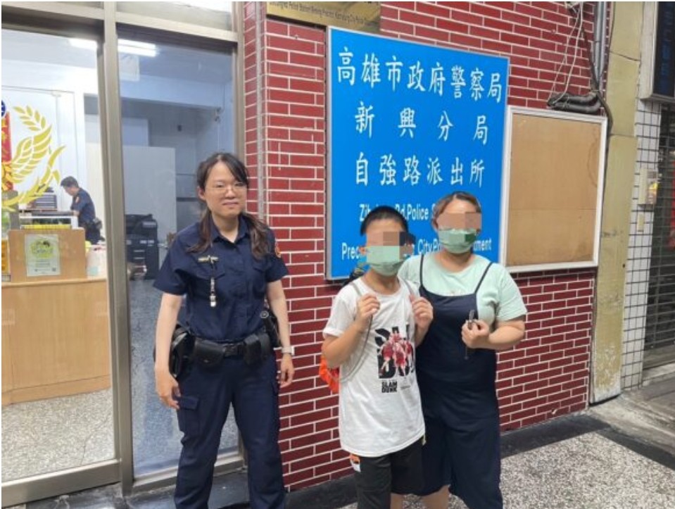 母親節前夕 男童迷路幸經員警順利找到 是送給母親最棒的母親節禮物