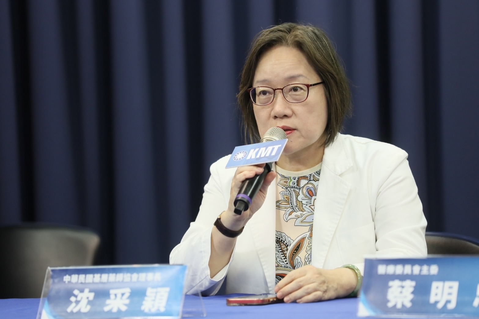 國民黨批衛福部處理藥品短缺不力，呼籲立即補救措施保障民眾健康