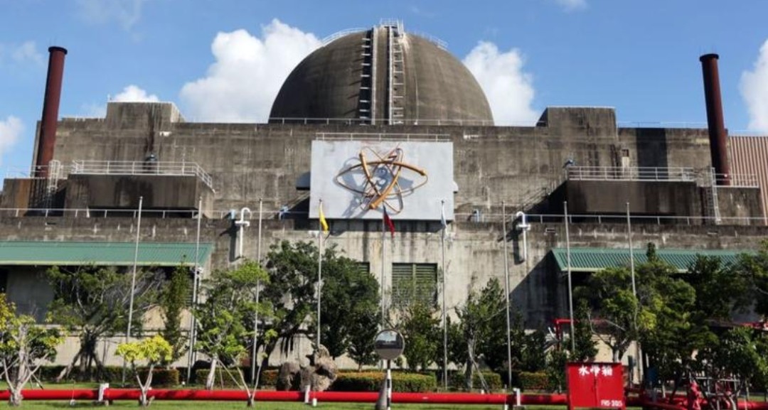 台灣推進「非核家園」政策：核三廠1號機除役啟動，核廢料處置挑戰依舊