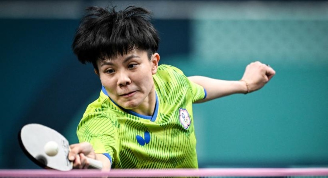 鄭怡靜力克羅馬尼亞選手SAMARA Elizabeta，成功晉級奧運女單16強