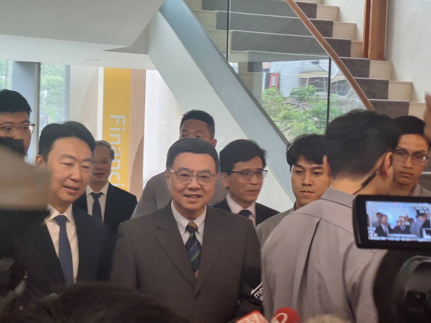 卓榮泰院長視察工研院，強調持續創新與跨領域合作