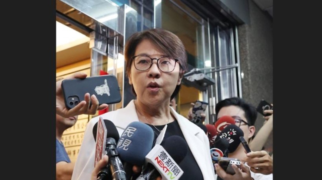 徐瑞希退出民眾黨，指控黃珊珊助長剝削移工遭反駁
