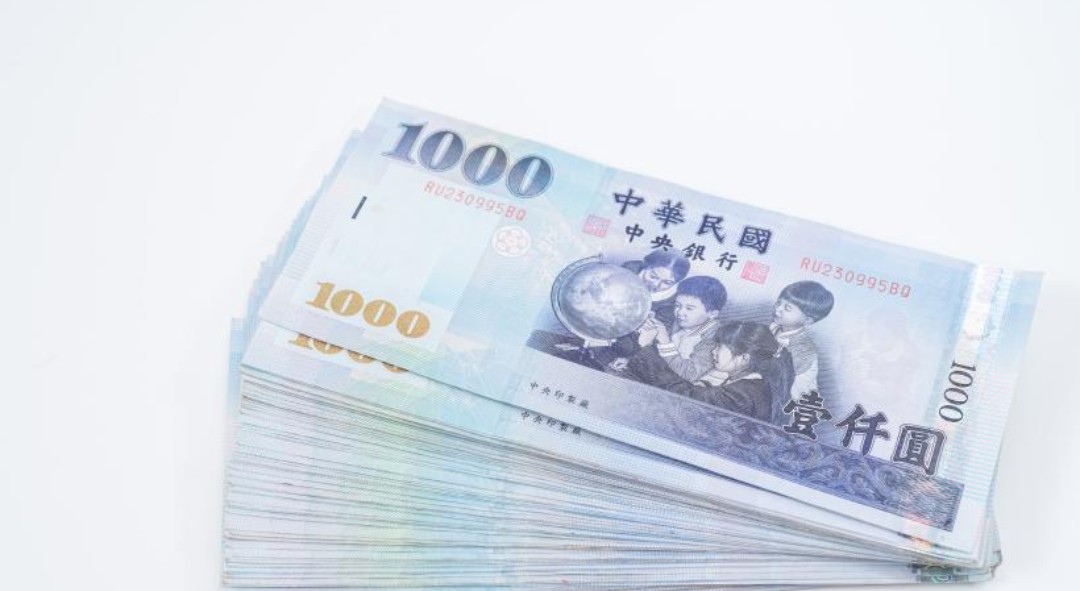 8月稅收創單月新高，贈與稅激增