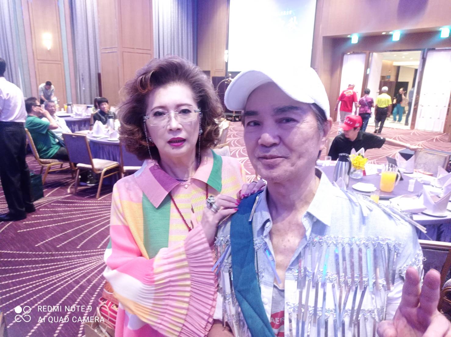台北萬華舉行中秋餐會，資深藝人盼重現榮耀