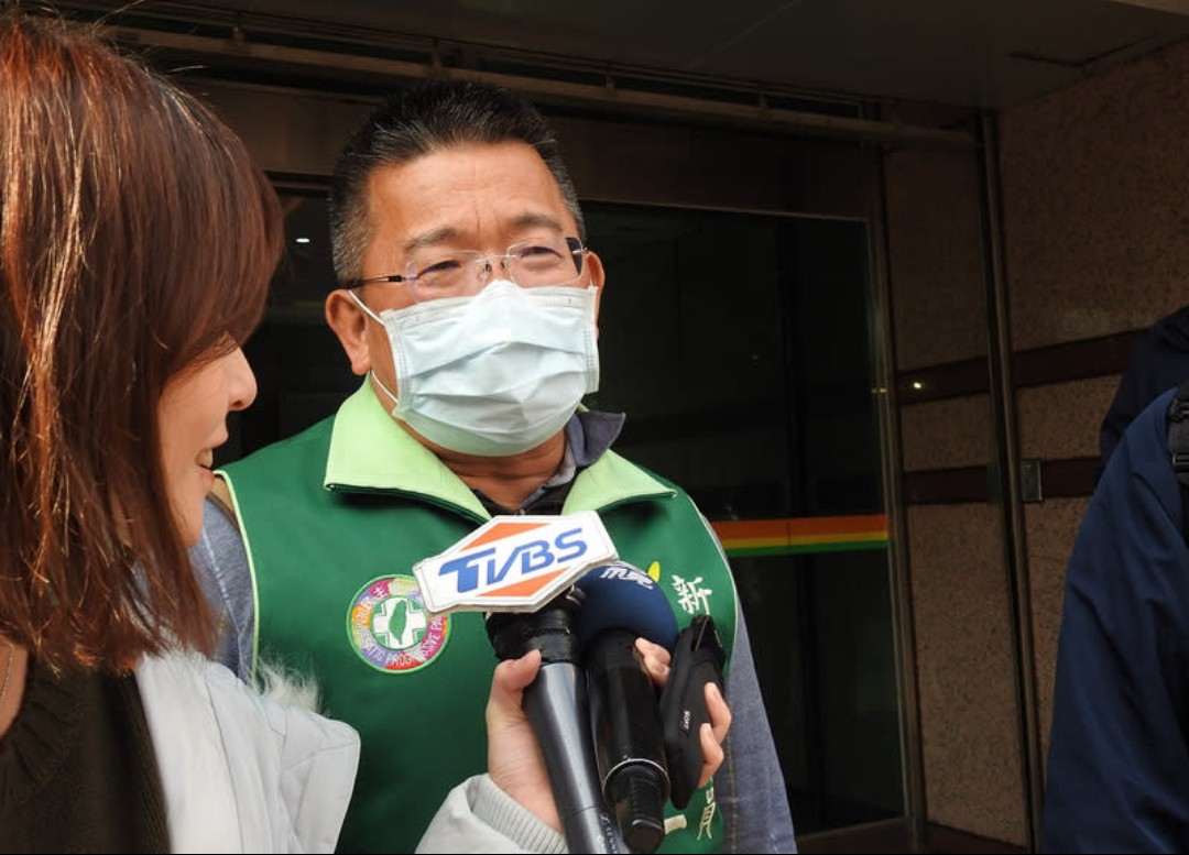 新北市議員林銘仁涉嫌詐領助理費遭羈押禁見，楊姓助理交保