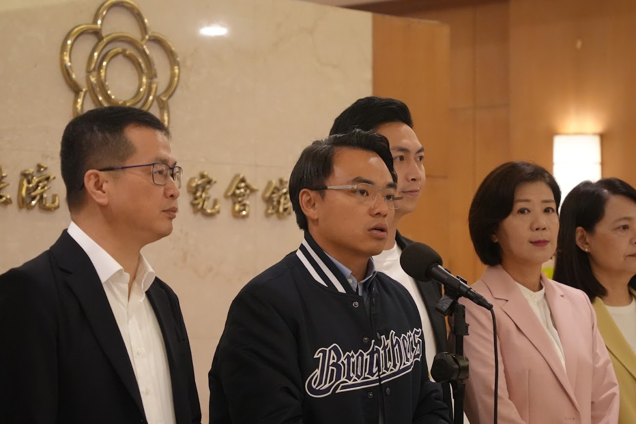 在野黨立委呼籲修法：重啟公投與大選綁定