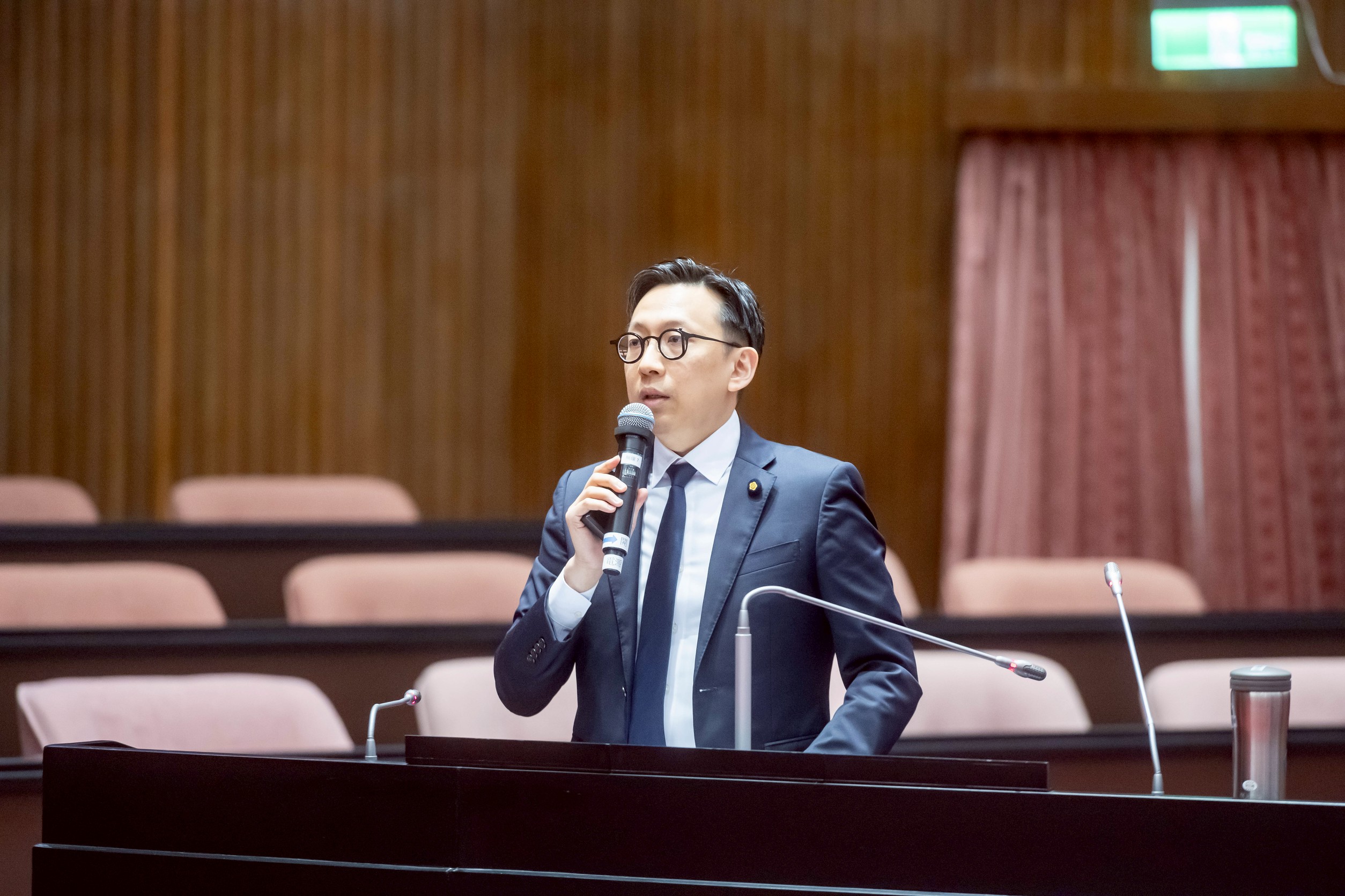 台幣飆升變金融災難？葛如鈞轟央行失能、賴政府當「跪族」賣台經濟