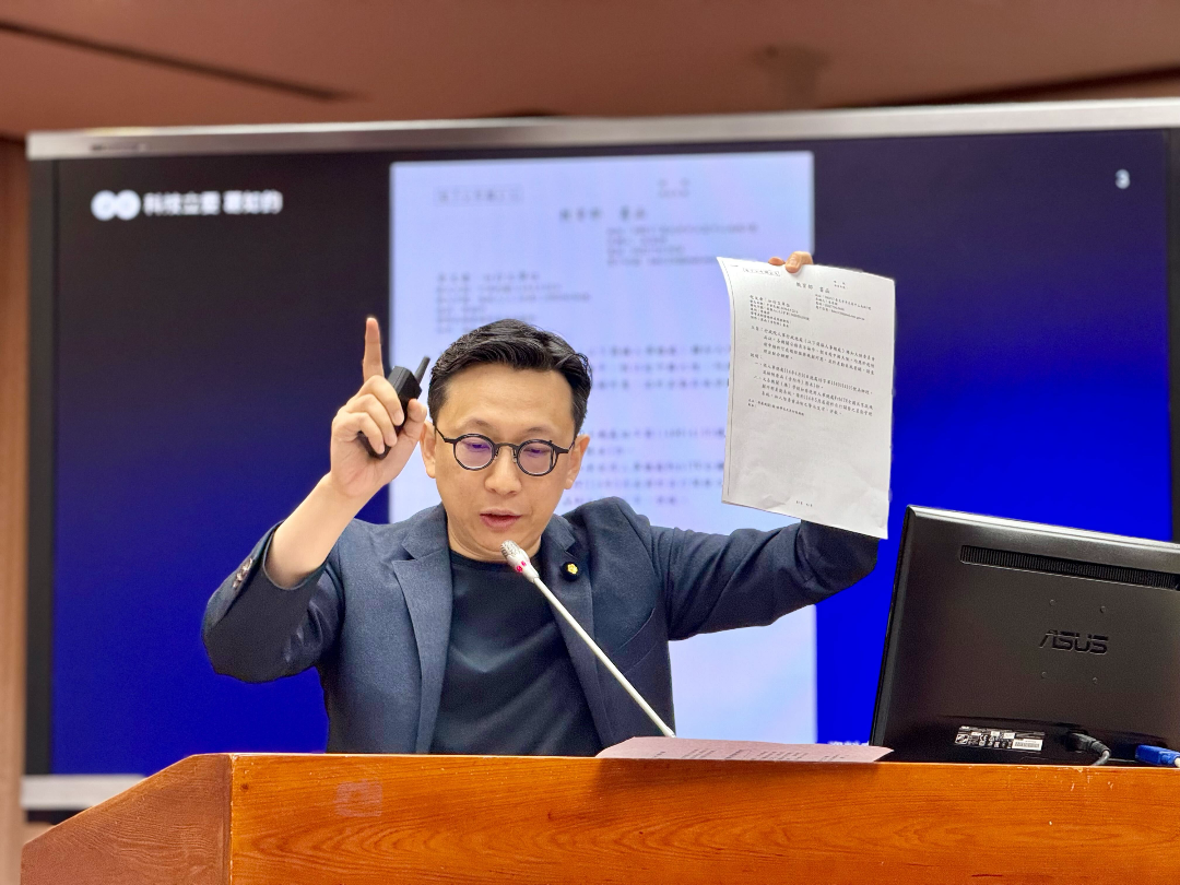 葛如鈞火力全開轟教育部：你是忠誠機關還是思想警總？七問中國居住證、批赴陸調查如文革復辟