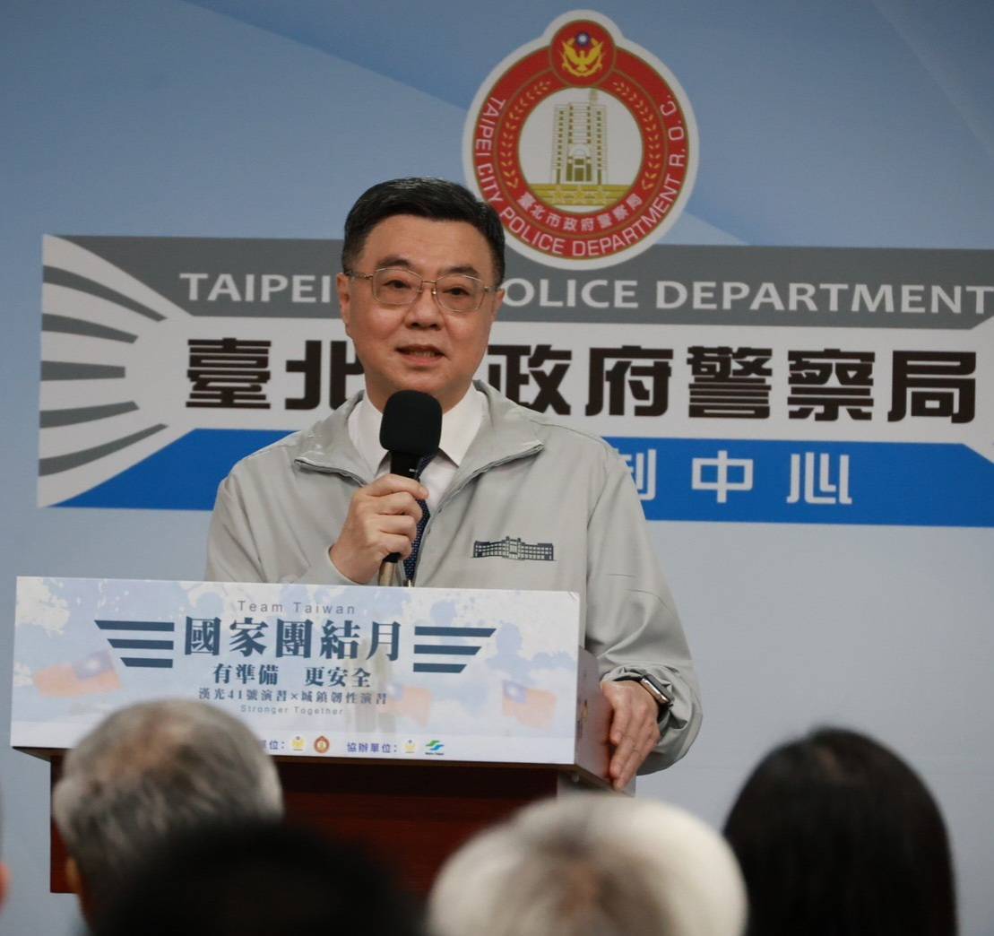 「守護之盾」防空避難體驗特展登場 卓揆與劉部長親臨　提升全民應變力、打造韌性社區