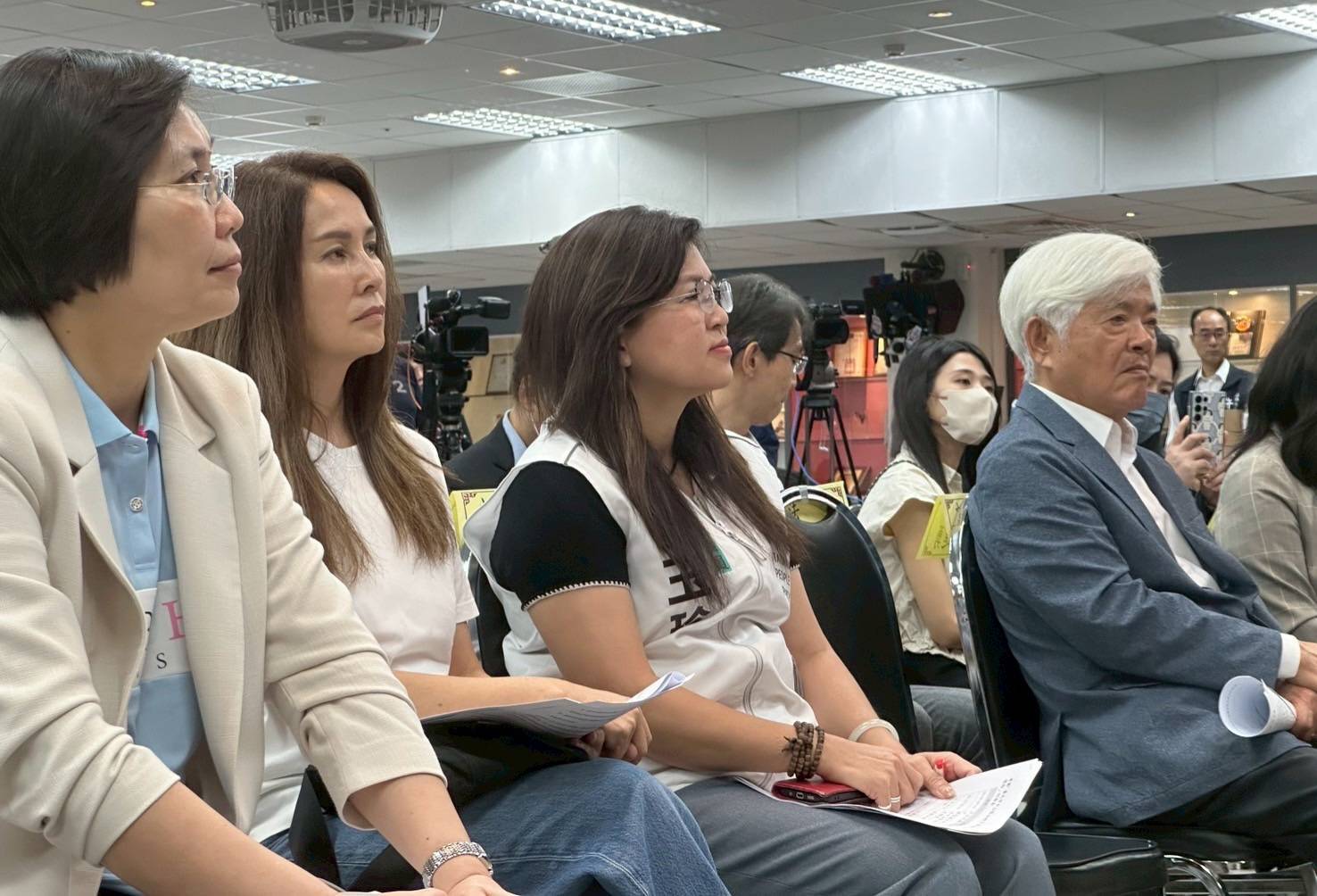 「走訪中山區公所投開票所 麥玉珍：選務改革刻不容緩，拒絕傲慢、重建公信」