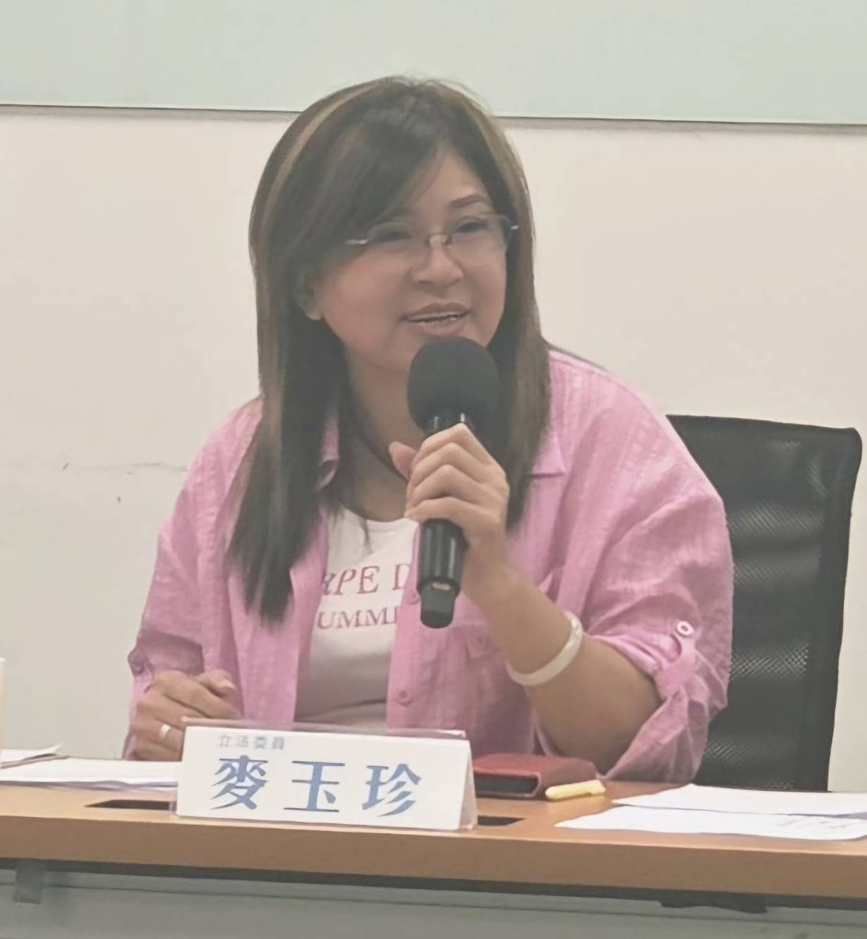 杜絕「裝潢蟑螂」！麥玉珍委員推動源頭管理 強化專業與居住安全