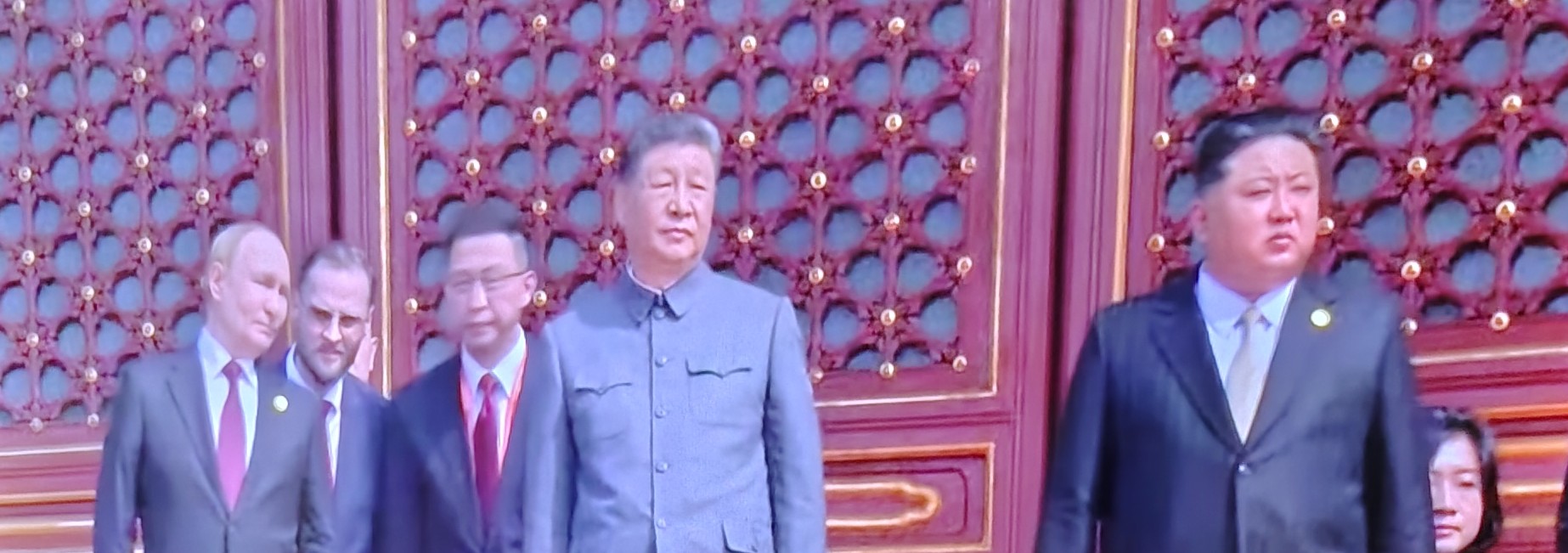 北京九三閱兵：習近平攜普丁、金正恩首次同台亮相　洪秀柱登天安門觀禮