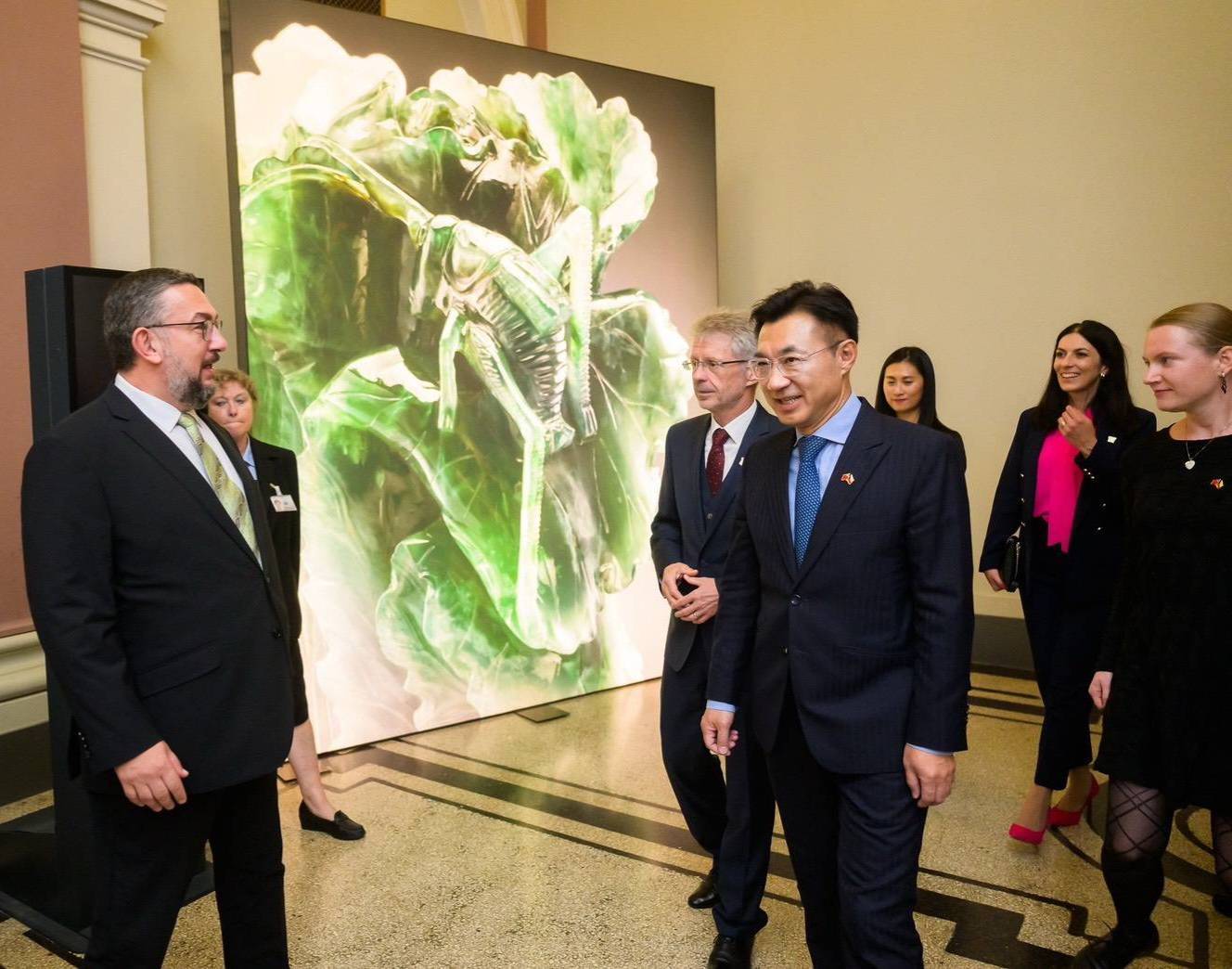 故宮珍寶閃耀布拉格　江啟臣出席特展開幕讚台捷文化交流新里程碑