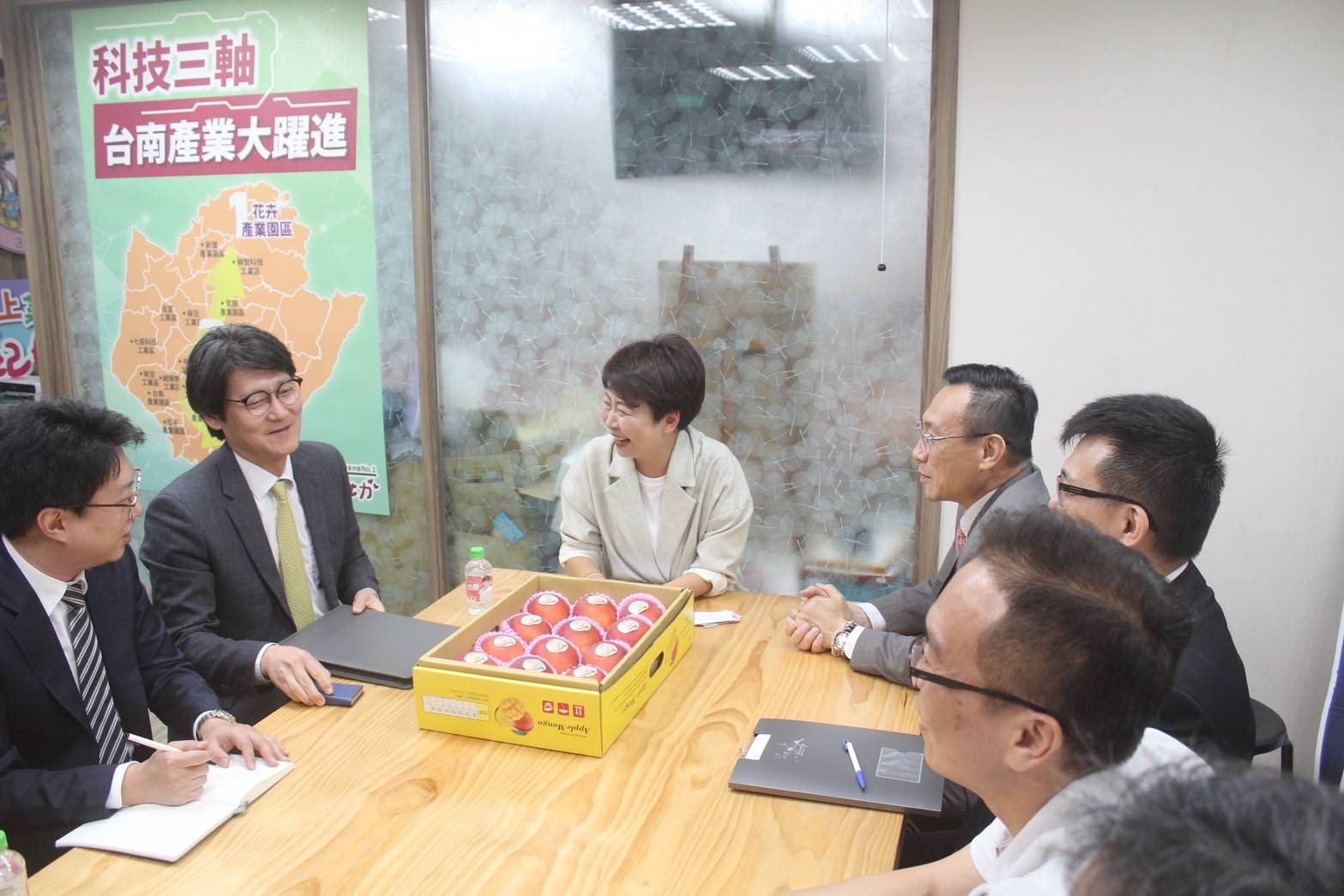 陳亭妃成功爭取韓國延長台灣芒果低關稅優惠至8月15日 助攻外銷迎戰盛產季